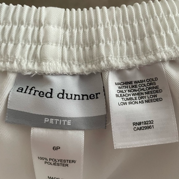 Alfred Dunner Capris - Picture 2 of 3
